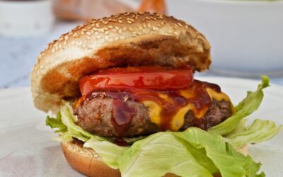 Junge essen mehr Fleisch als „böse“ Alte